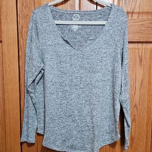 Maurices Heathered Gray Scoop Neck Sweater